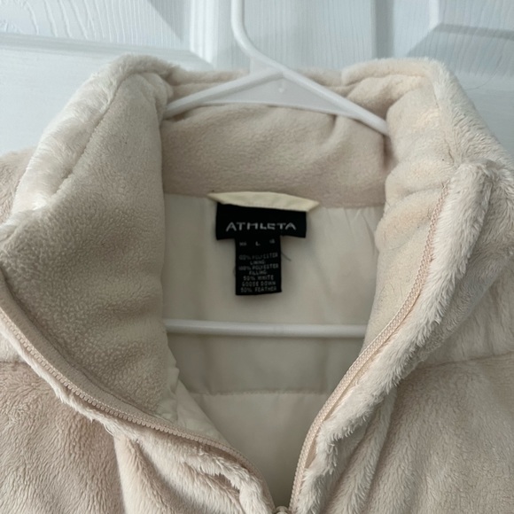 Athleta Women’s Down Vest - Picture 4 of 4